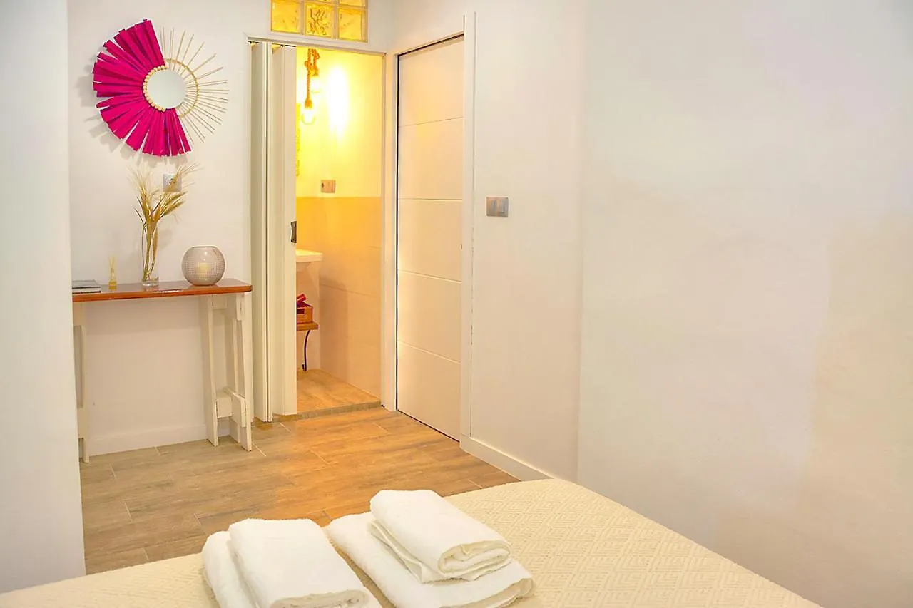 Family Apartment In Triana Seville