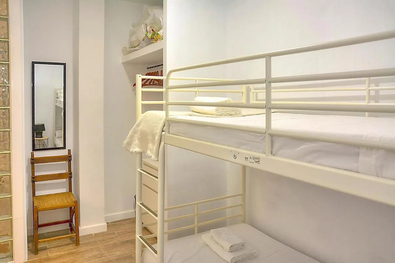 Family Apartment In Triana Seville